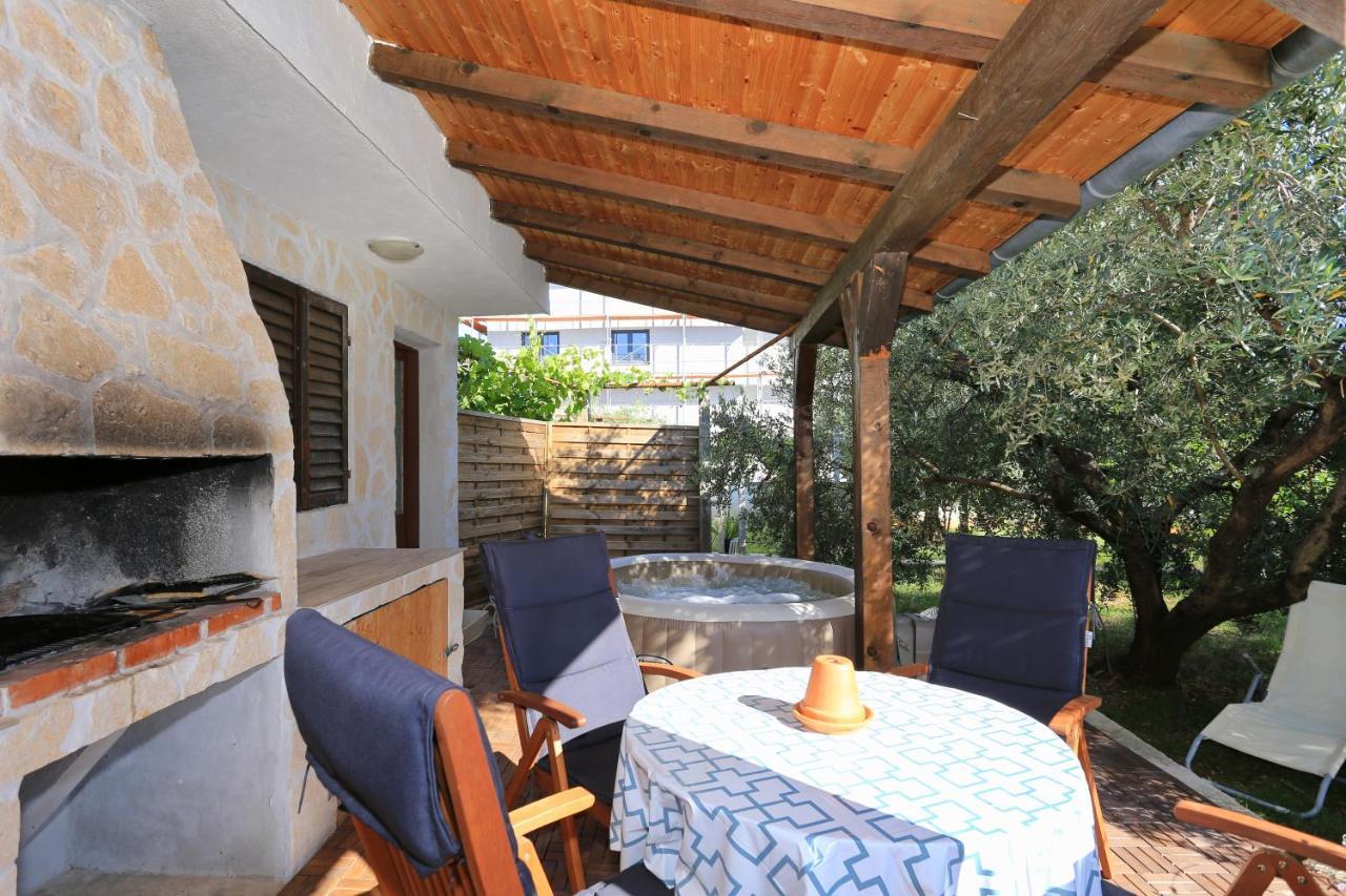 Hacienda Mia With Yacuzzi And Free Parking Zadar Exteriör bild