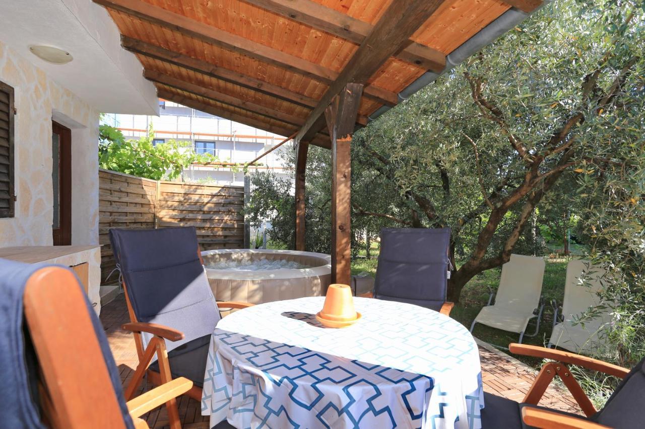 Hacienda Mia With Yacuzzi And Free Parking Zadar Exteriör bild